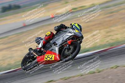 media/Aug-13-2023-CRA (Sun) [[1cfc37a6fb]]/Race 4 400 Superbike/Race/